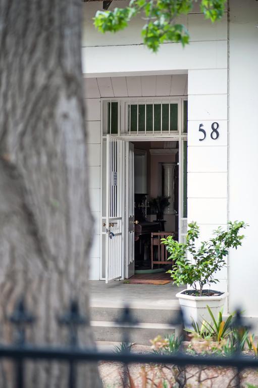 Petal'S Place Robertson Bagian luar foto