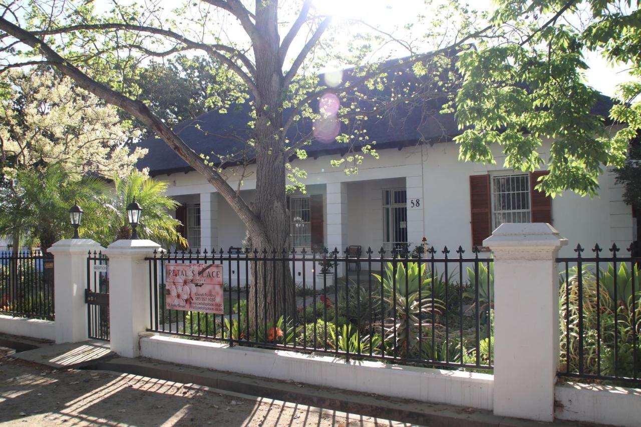 Petal'S Place Robertson Bagian luar foto